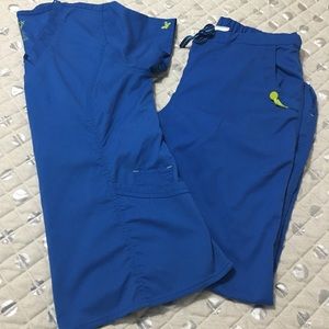 Vivi by Med Couture Scrub Set